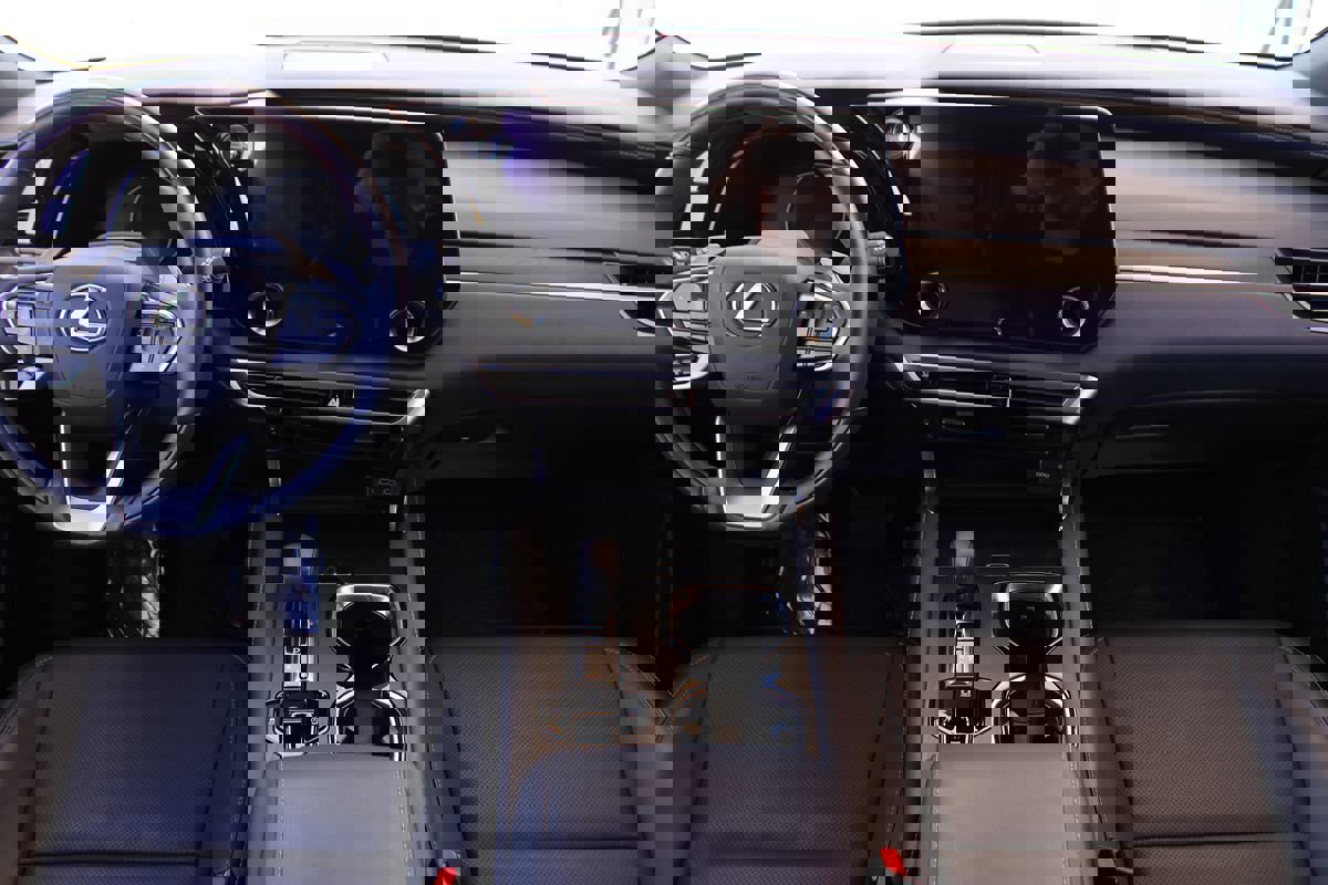 Used 2024 Lexus RX 350 Premium w/ Convenience Package image 10