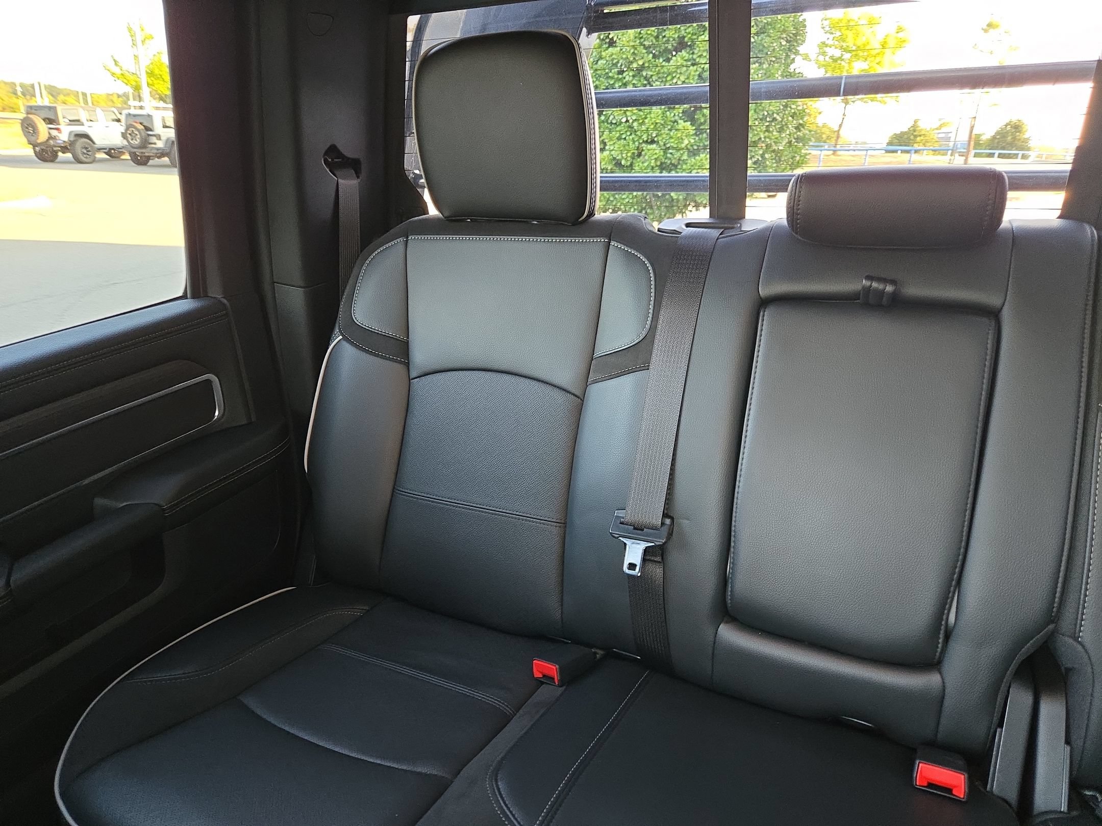 Used 2026 RAM 4500 4x4 Crew Cab DRW w/ Laramie Trim Package image 12