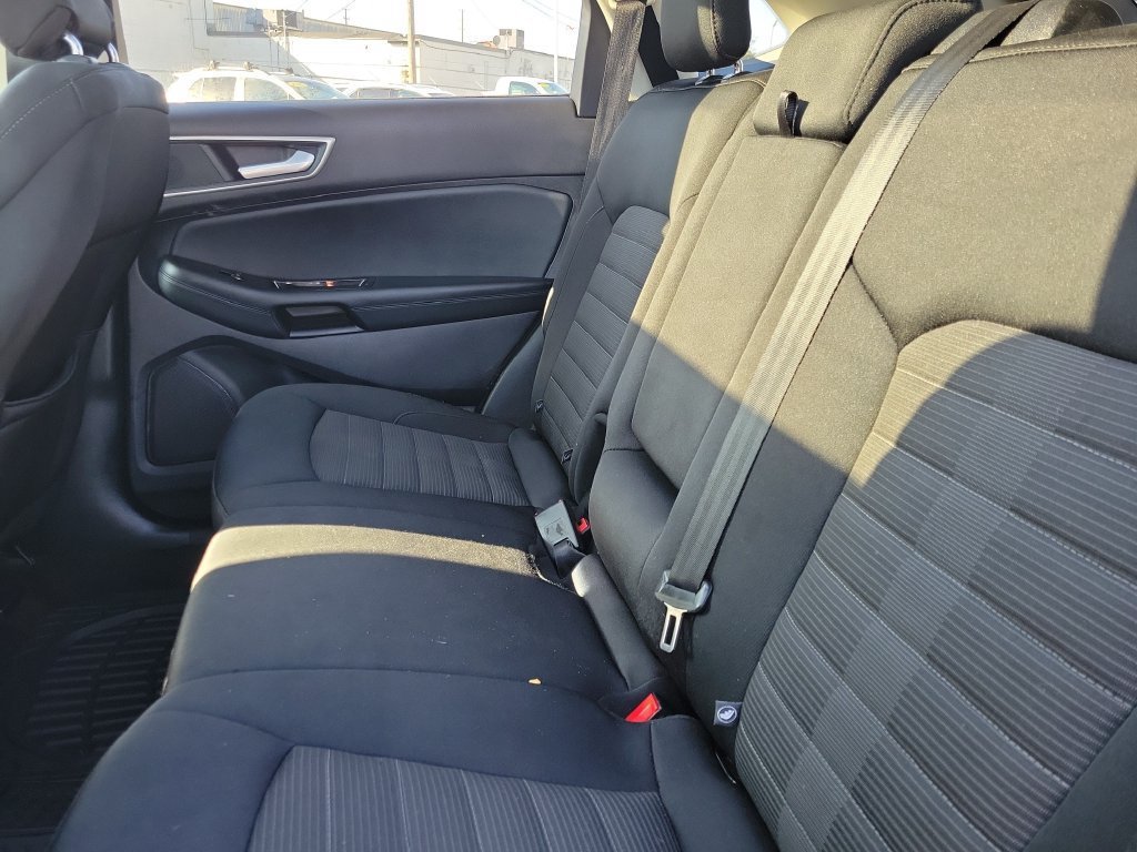 Used 2019 Ford Edge SEL AWD/4WD image 11