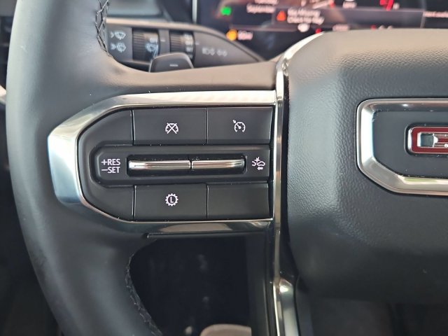 Used 2025 GMC Acadia Elevation w/ Elevation Premium Package FWD image 13
