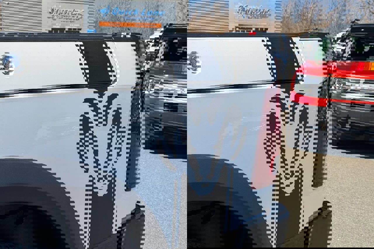 Used 2017 RAM 1500 Rebel w/ Luxury Group image 41