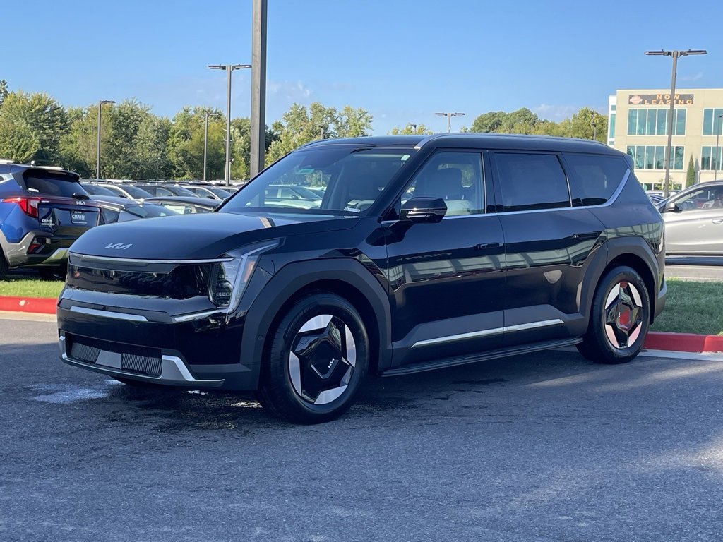 New 2026 Kia EV9 Wind image 2