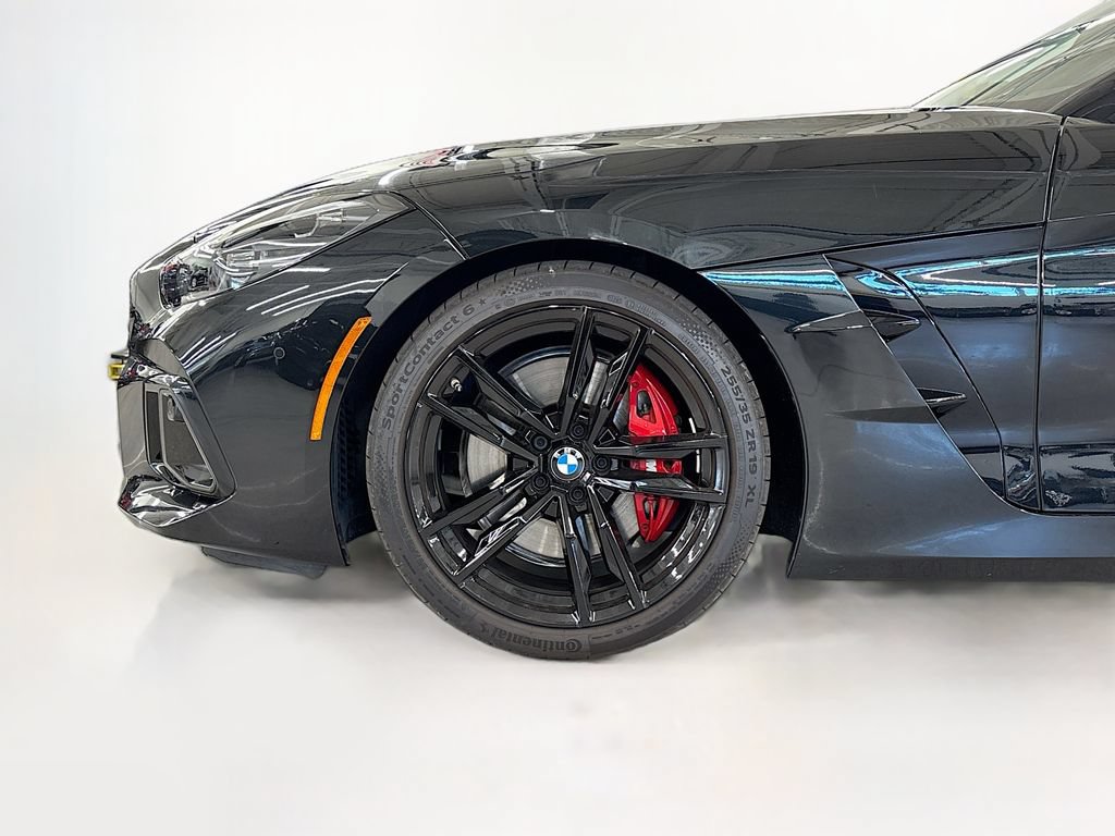 Used 2025 BMW Z4 M40i w/ Edition RWD image 29