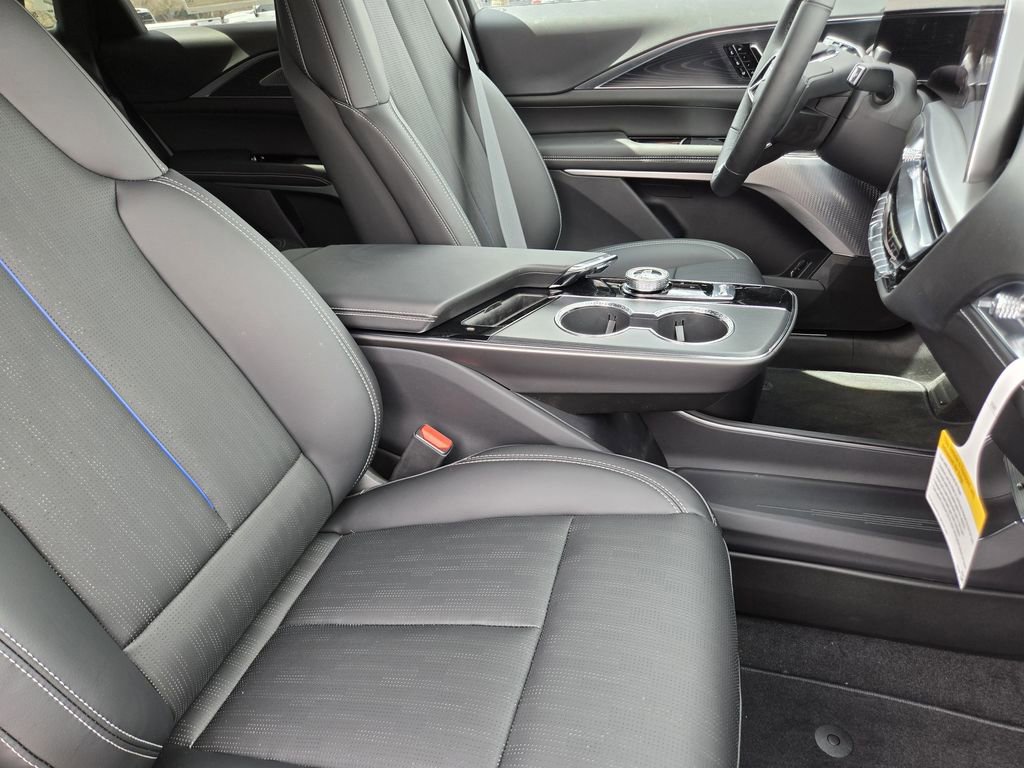 New 2026 Cadillac Lyriq Signature Sport image 8