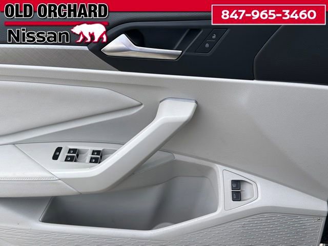 Used 2023 Volkswagen Jetta SE image 8