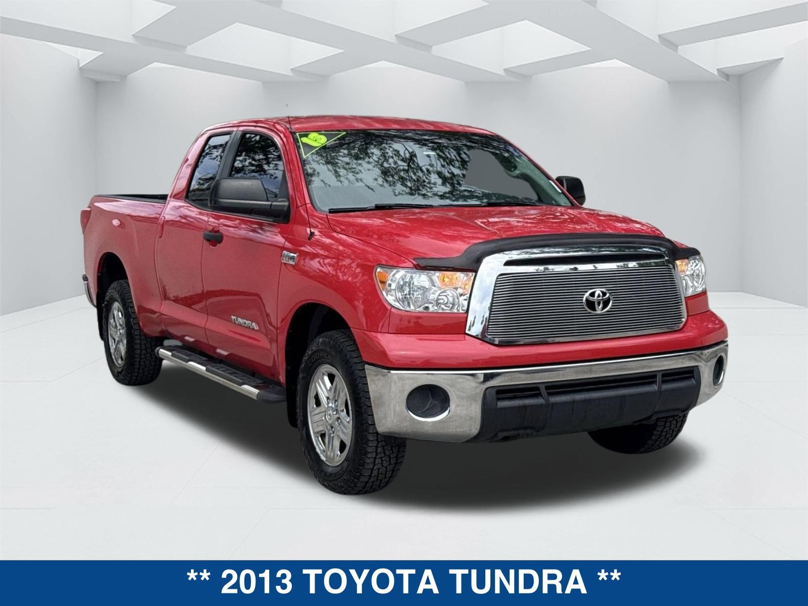 Used 2013 Toyota Tundra 4x4 Double Cab w/ Tow Pkg image 2