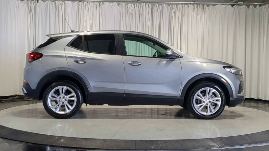 Used 2023 Buick Encore GX Preferred w/ Cold Weather Comfort Package image 9