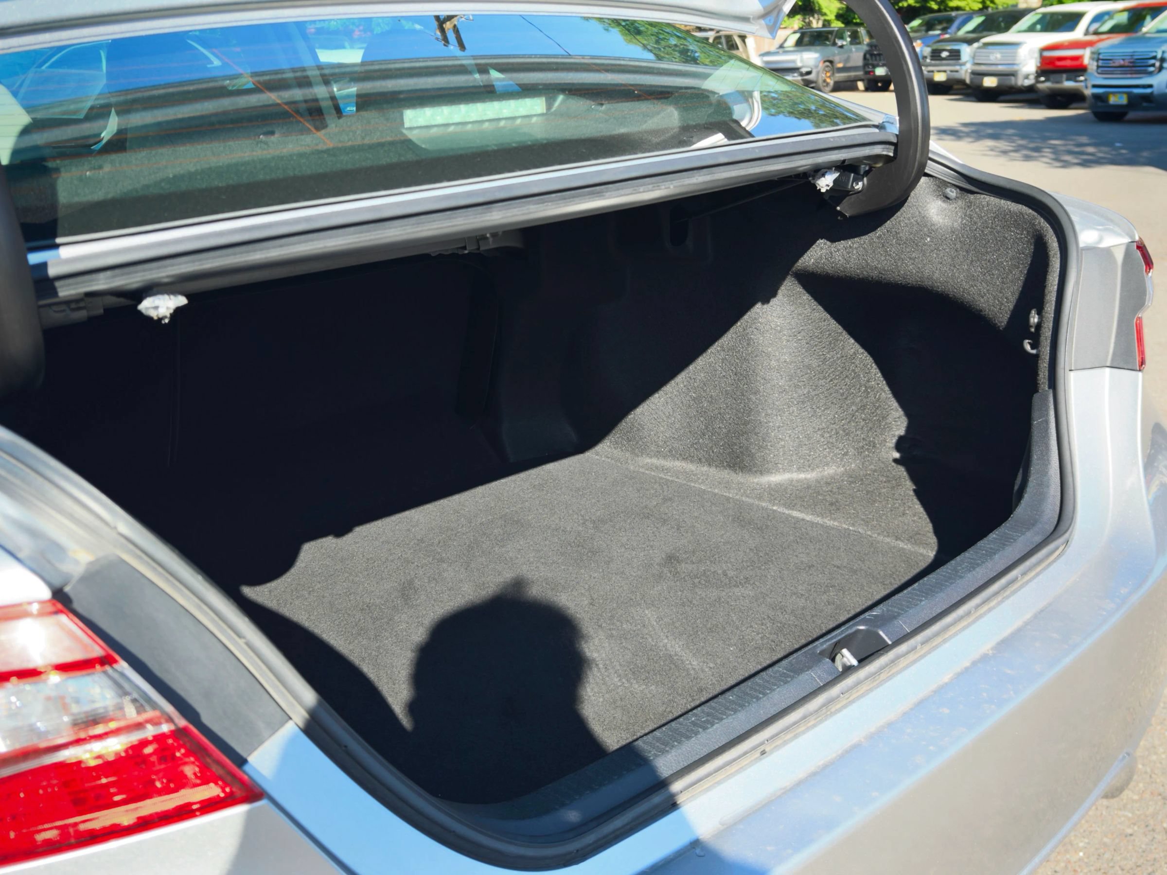 Used 2022 Toyota Camry SE FWD image 42