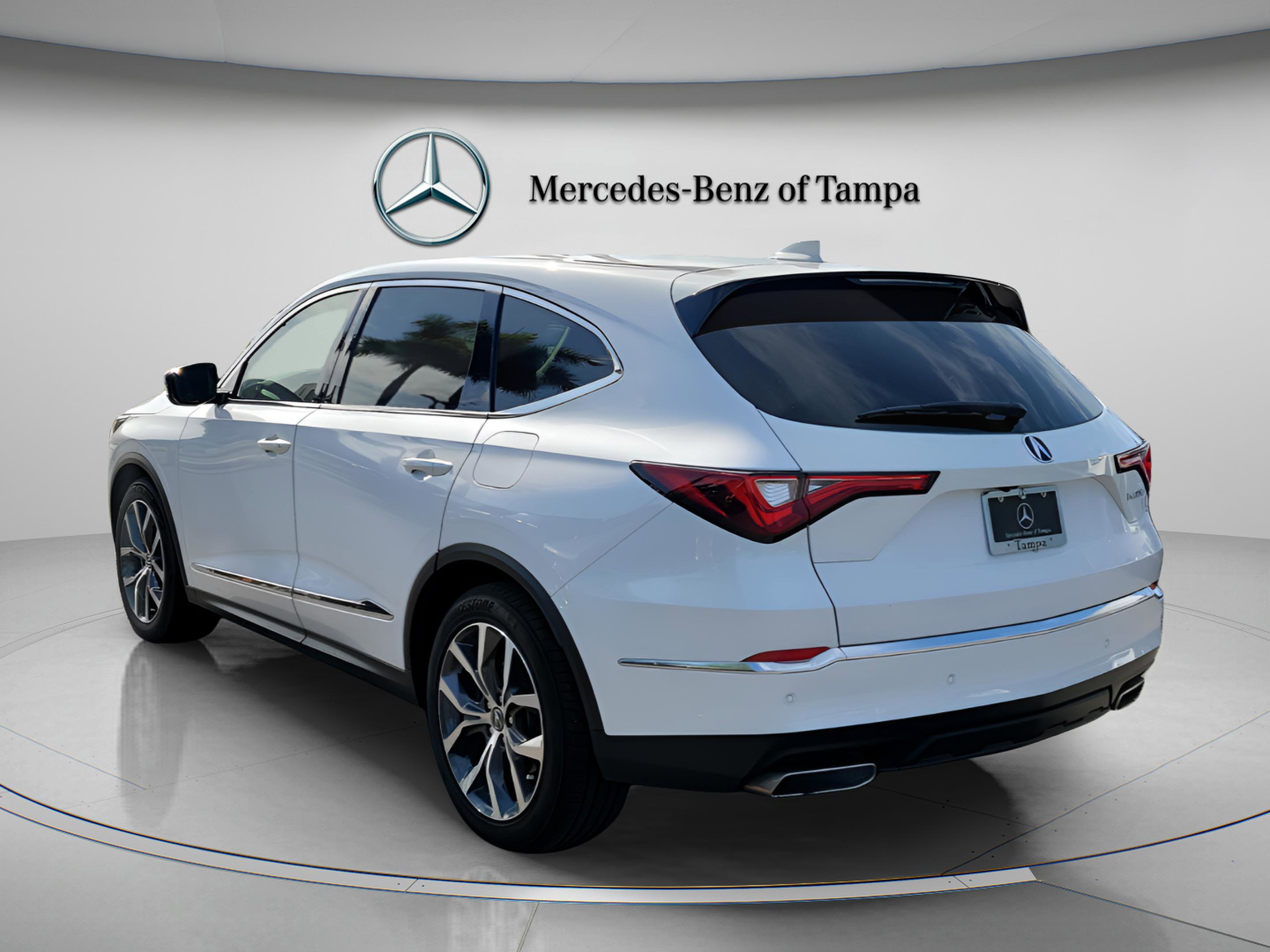 Used 2023 Acura MDX FWD w/ Technology Package image 2