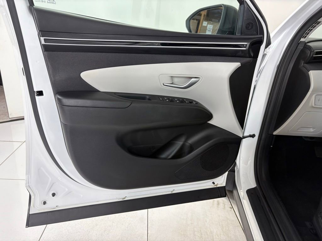 Used 2023 Hyundai Tucson SEL w/ Convenience Package image 16