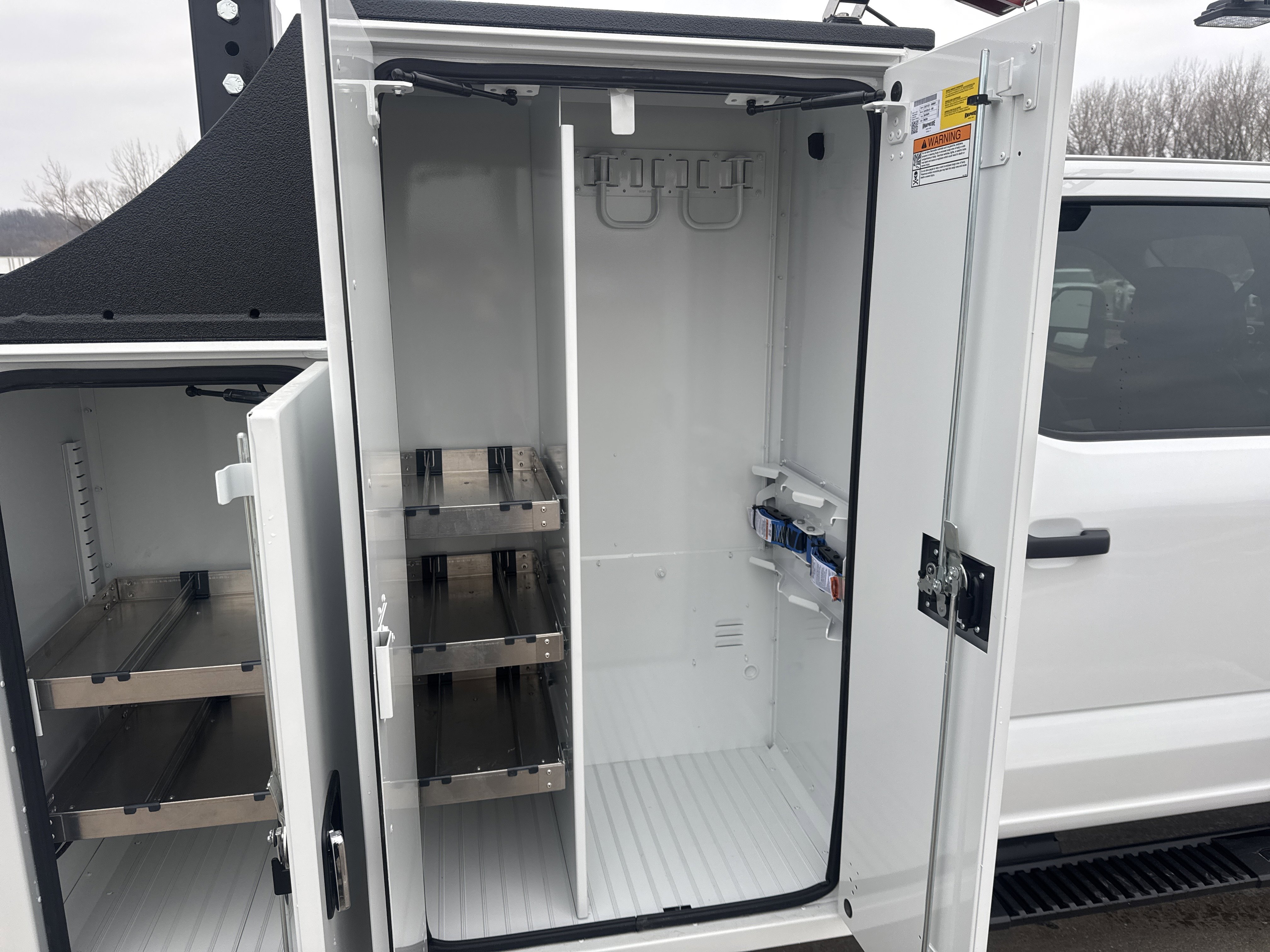 New 2026 Ford F550 4x4 Crew Cab image 9