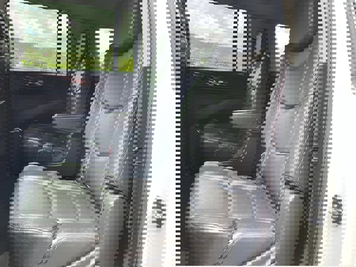 Used 2017 Cadillac Escalade ESV Luxury AWD/4WD image 23