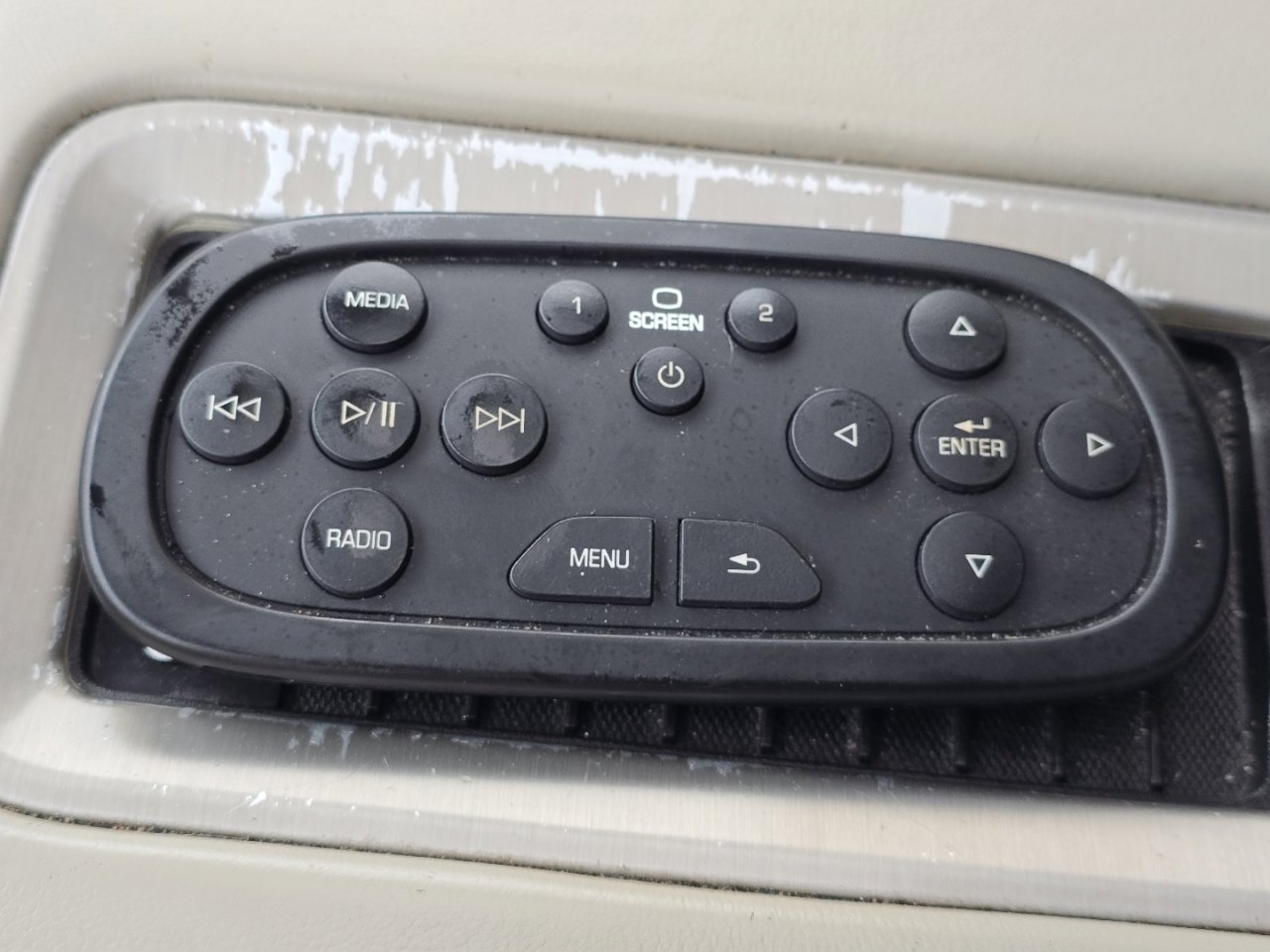 Used 2016 GMC Yukon XL Denali w/ Open Road Package image 40