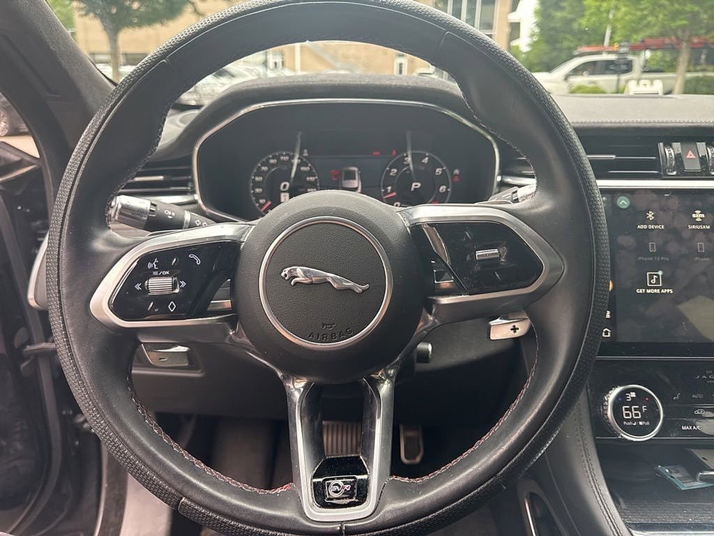 Used 2021 Jaguar F-PACE SVR AWD/4WD image 17