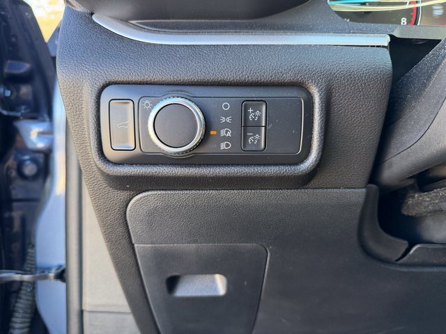 Used 2021 Ford Explorer XLT image 8