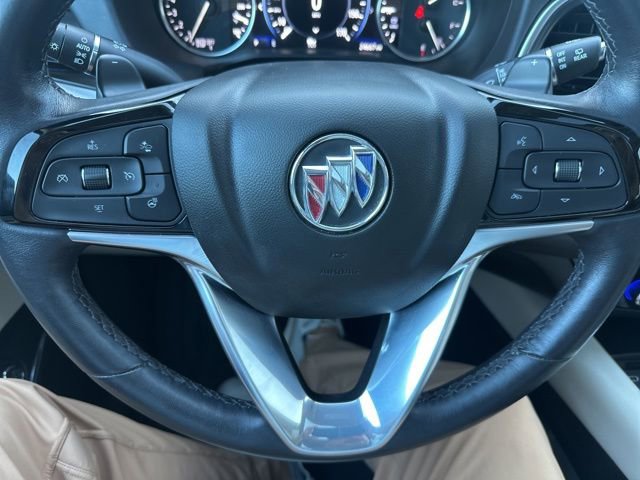 Used 2022 Buick Enclave Avenir w/ Avenir Technology Package image 20