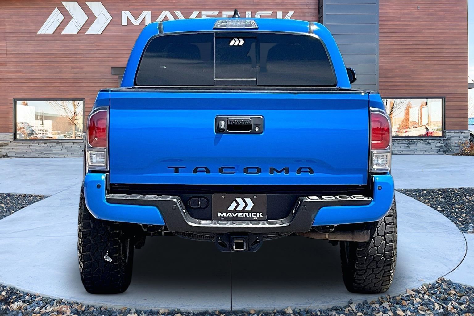 Used 2021 Toyota Tacoma TRD Off-Road w/ Technology Package AWD/4WD image 6