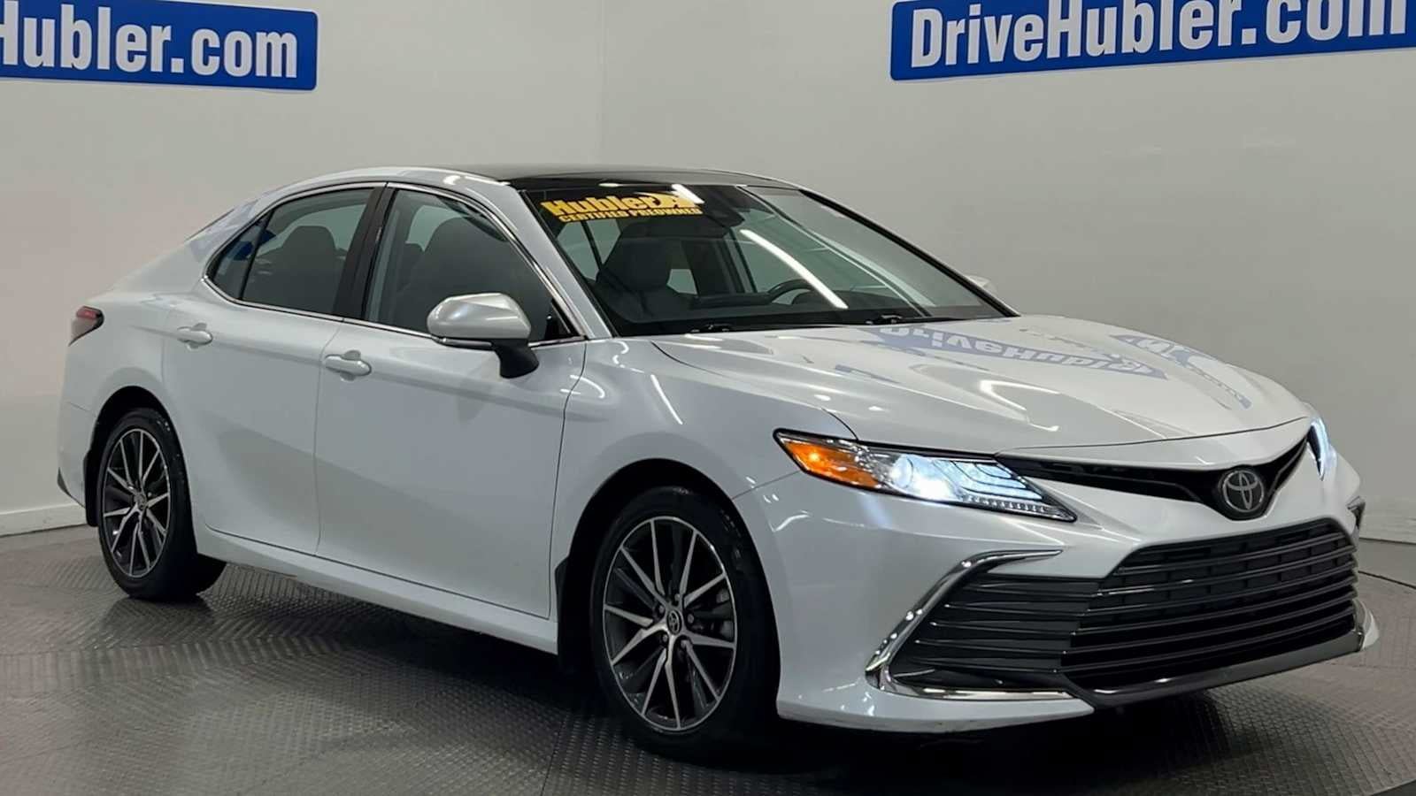 Used 2022 Toyota Camry XLE AWD/4WD image 2