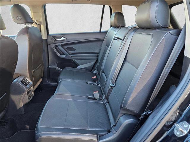 Used 2018 Volkswagen Tiguan SE image 20