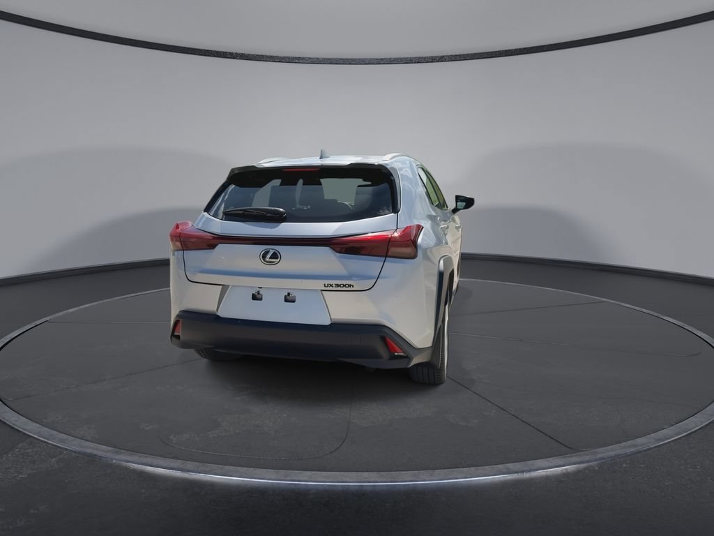 New 2026 Lexus UX 300h FWD image 8