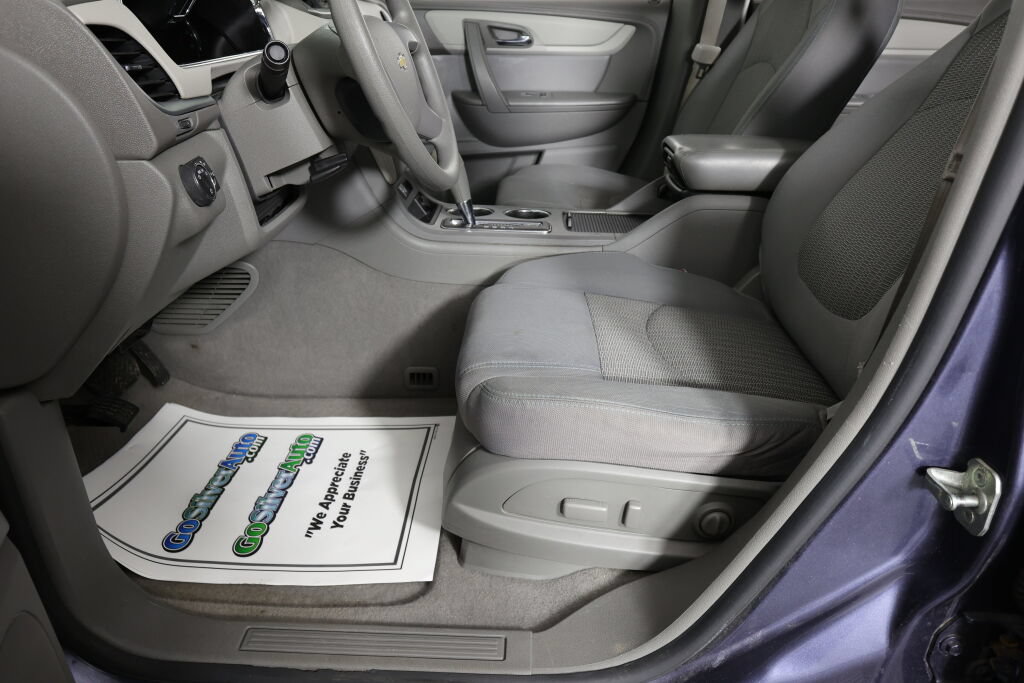 Used 2014 Chevrolet Traverse LS FWD image 13