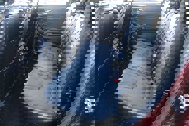 Used 2018 Ford Edge Titanium w/ Equipment Group 301A image 10