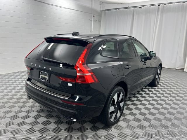 Used 2024 Volvo XC60 T8 Plus w/ Protection Package Premier AWD/4WD image 5