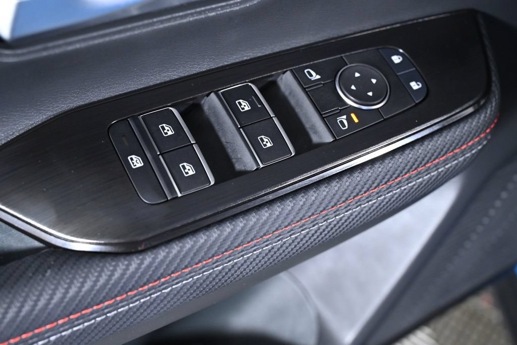 Certified 2025 Nissan Kicks SR w/ SR Premium Package FWD image 21