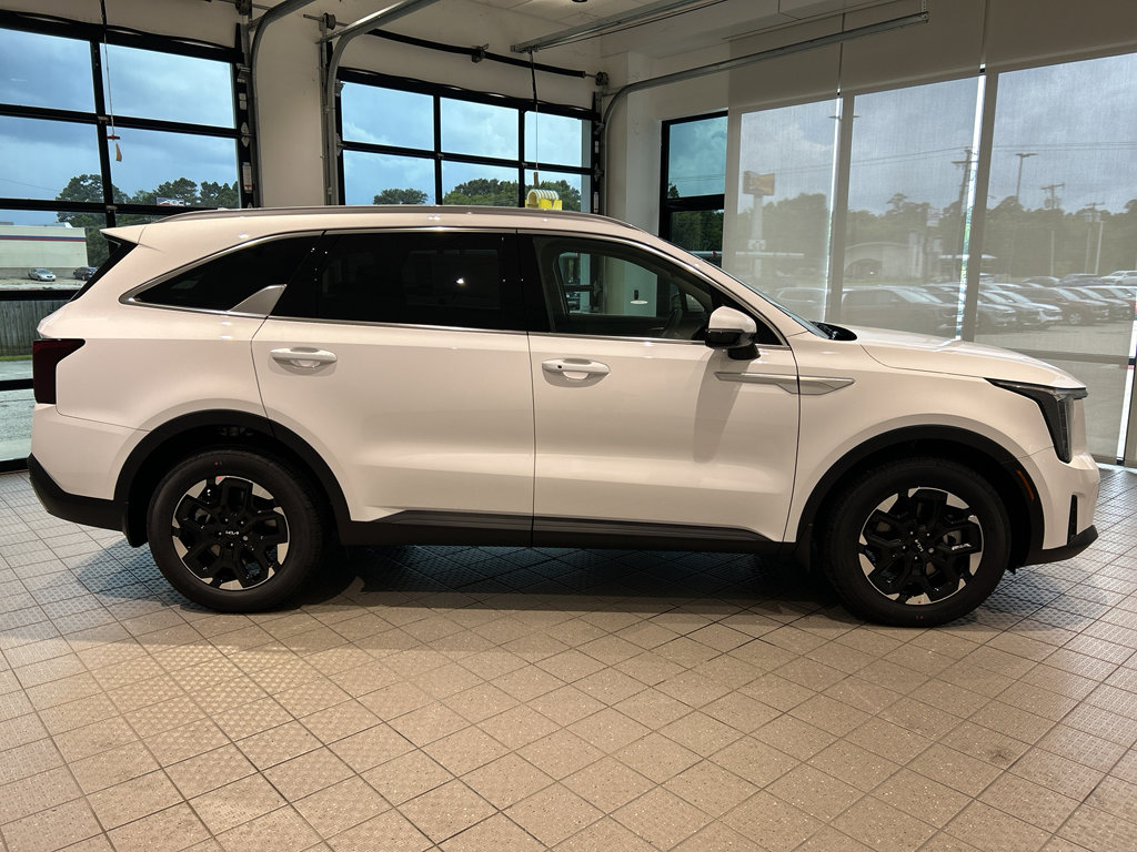 New 2025 Kia Sorento S w/ Panoramic Sunroof Package FWD image 6