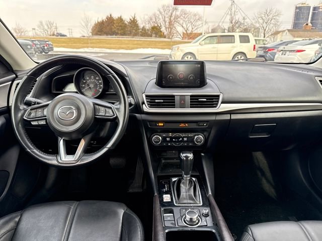 Used 2018 MAZDA MAZDA3 Touring image 12