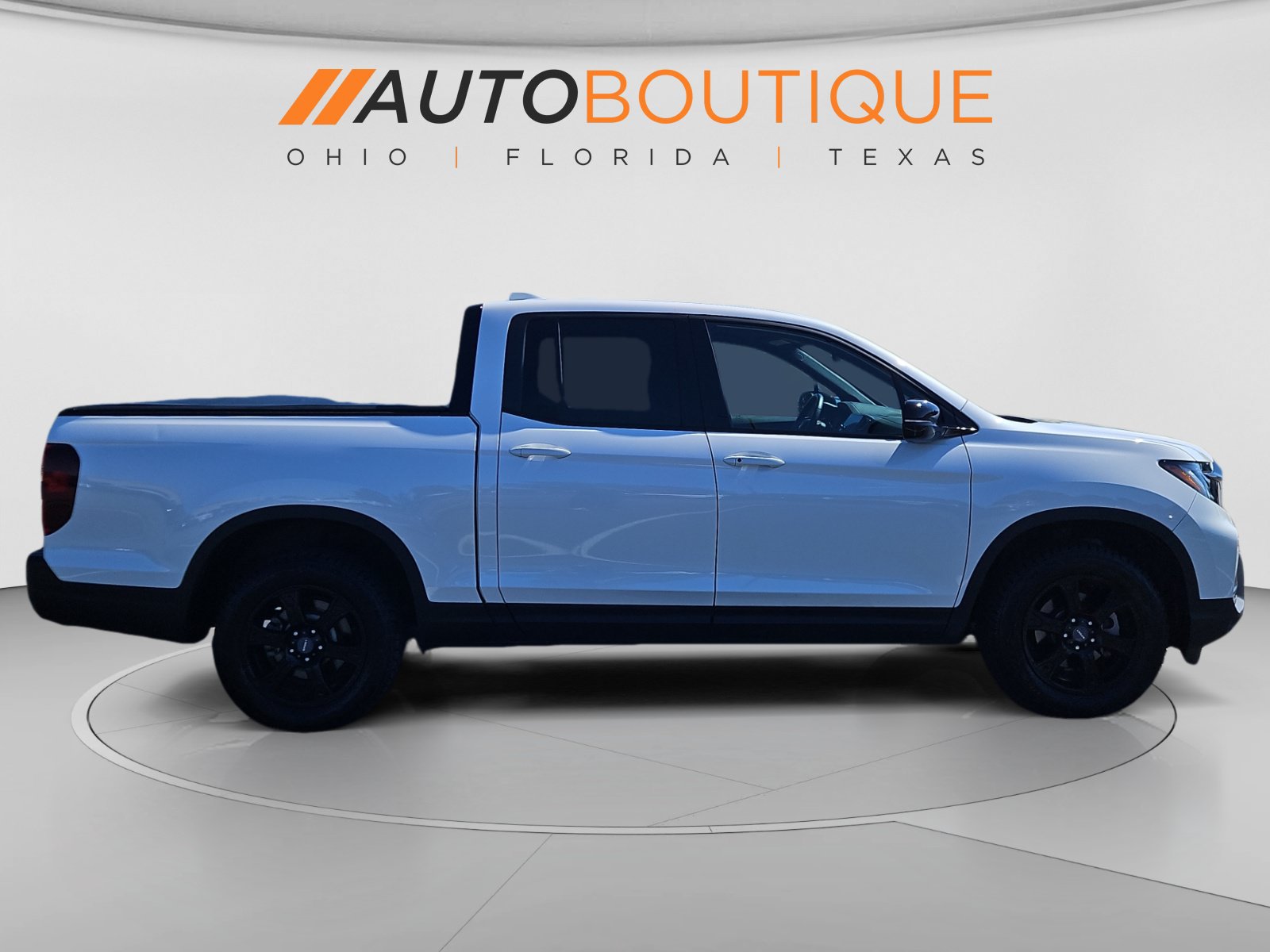 Used 2025 Honda Ridgeline Black Edition image 6