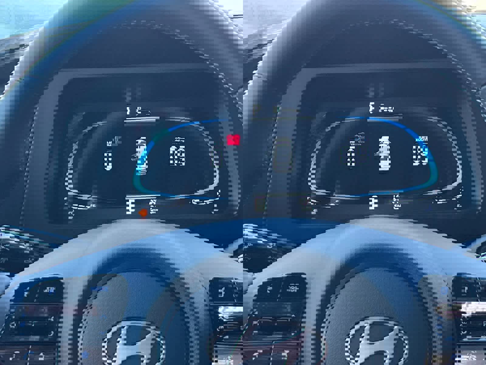 New 2025 Hyundai Elantra Sport image 24