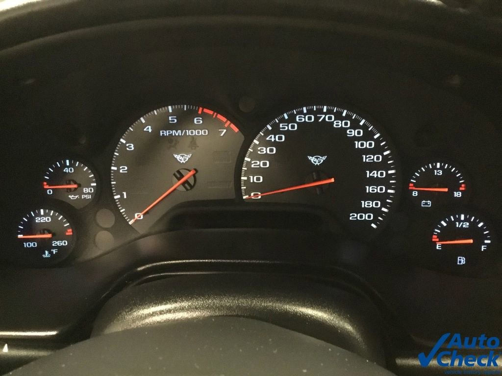 Used 2002 Chevrolet Corvette Coupe w/ Preferred Equipment Group2 RWD image 29