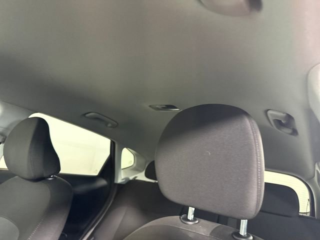 Used 2024 Hyundai Kona SEL w/ Convenience Package image 12