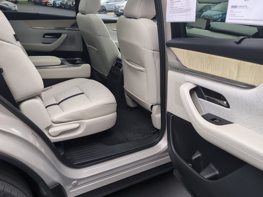 Certified 2024 MAZDA CX-90 3.3 Turbo S w/ Premium Plus AWD/4WD image 7