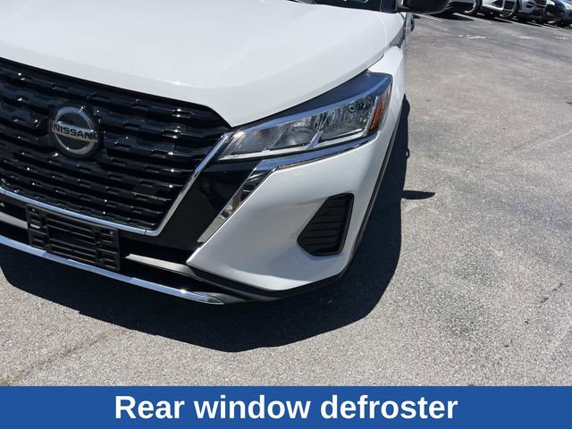 Used 2021 Nissan Kicks S FWD image 11