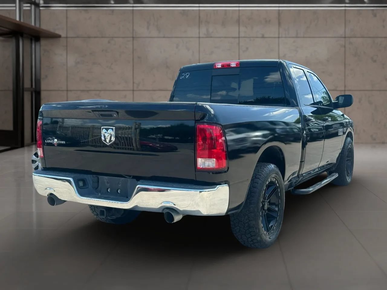 Used 2014 RAM 1500 Lone Star RWD image 3