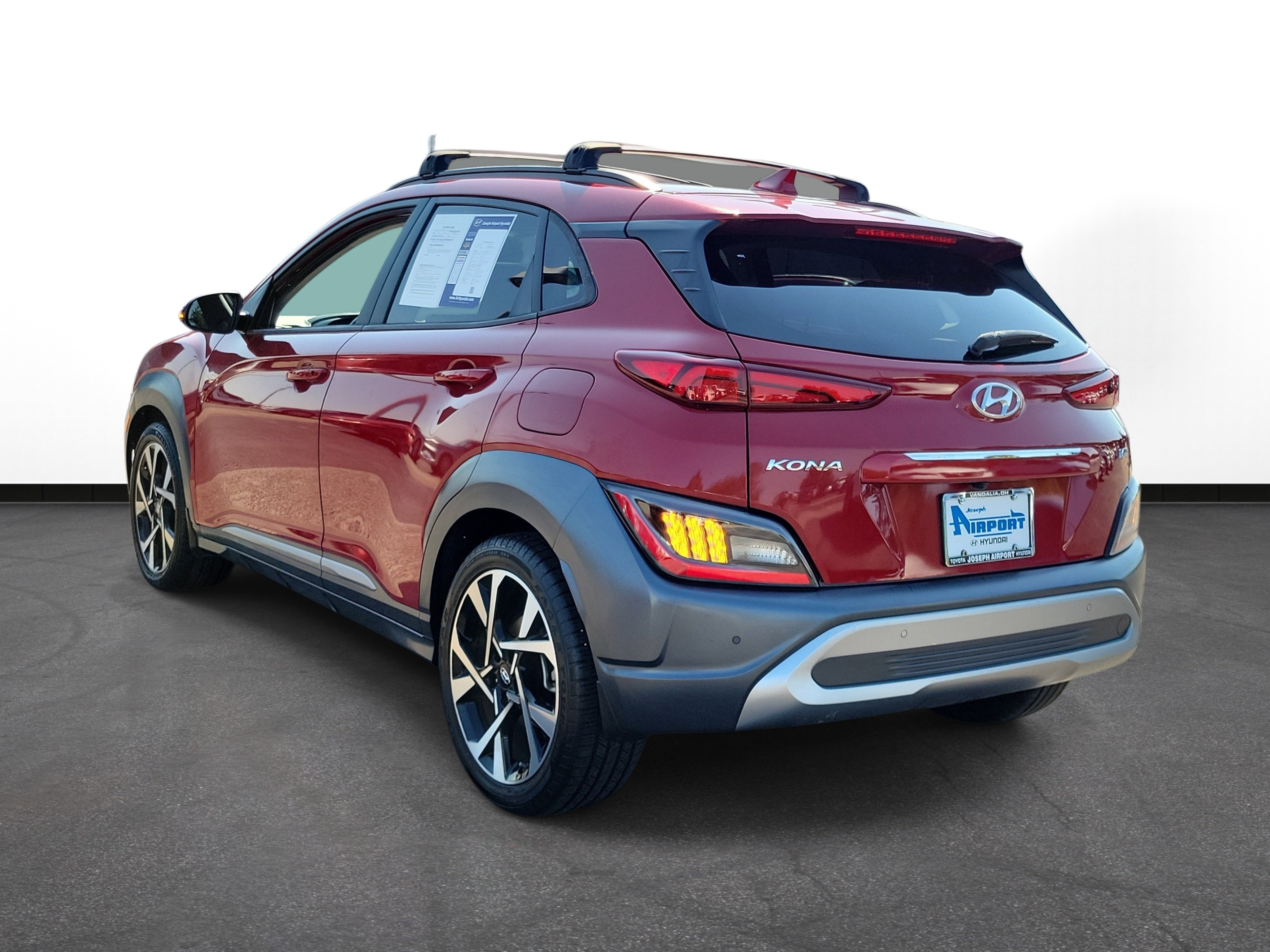 Used 2022 Hyundai Kona Limited FWD image 3
