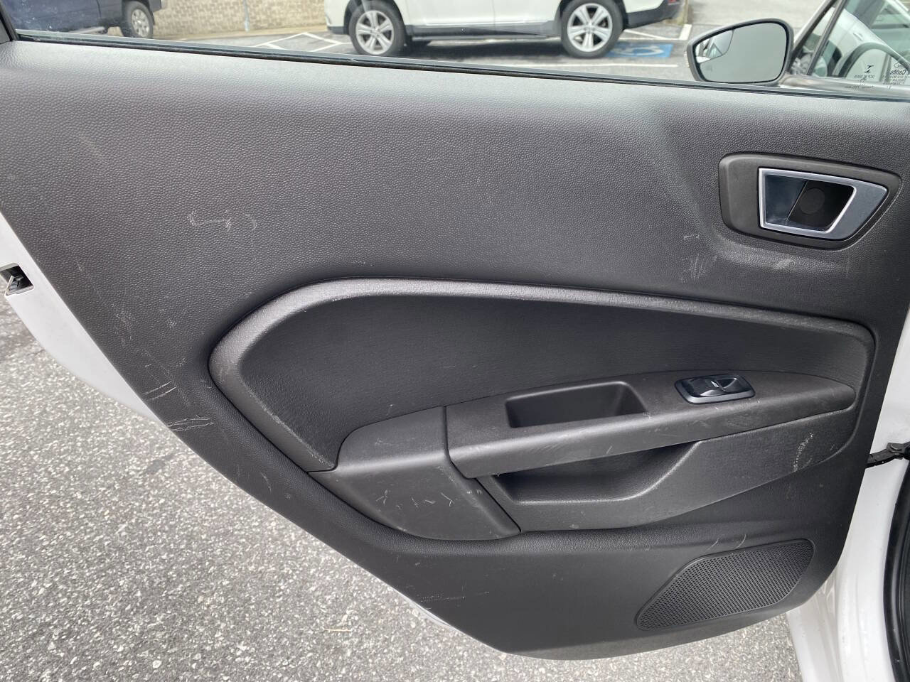 Used 2014 Ford Fiesta SE w/ Equipment Group 201A image 13