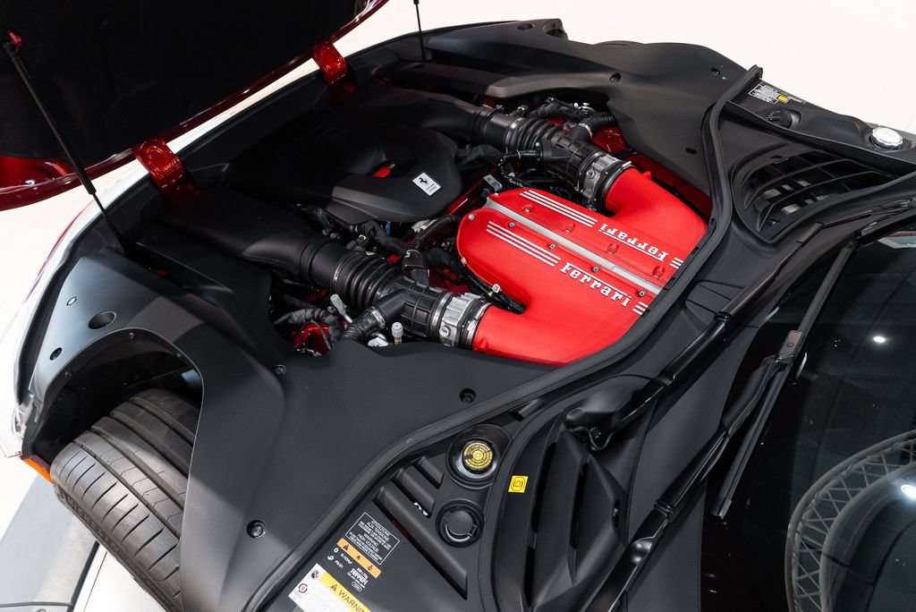 Certified 2025 Ferrari 12Cilindri RWD image 15