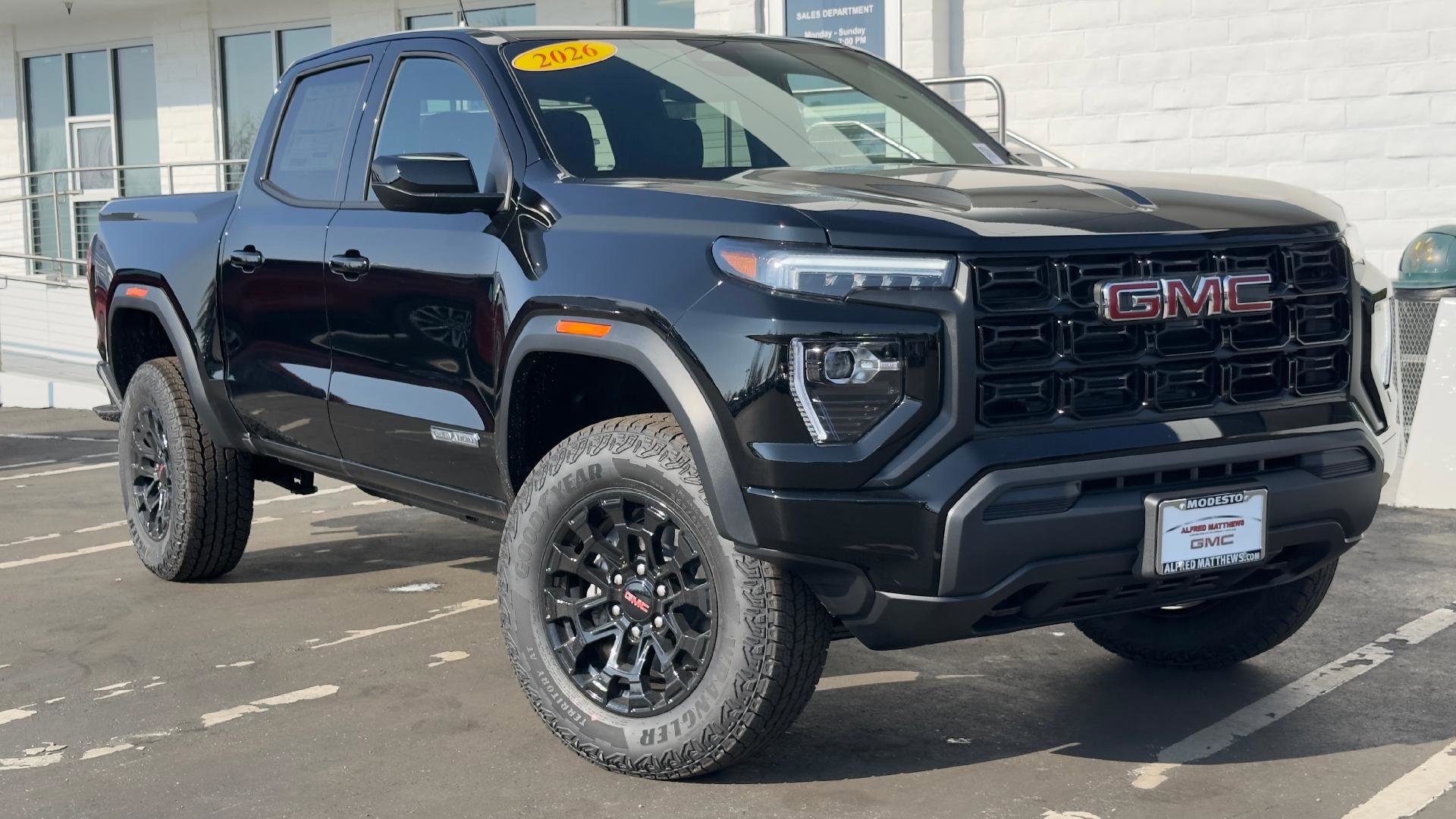 New 2026 GMC Canyon Elevation image 2