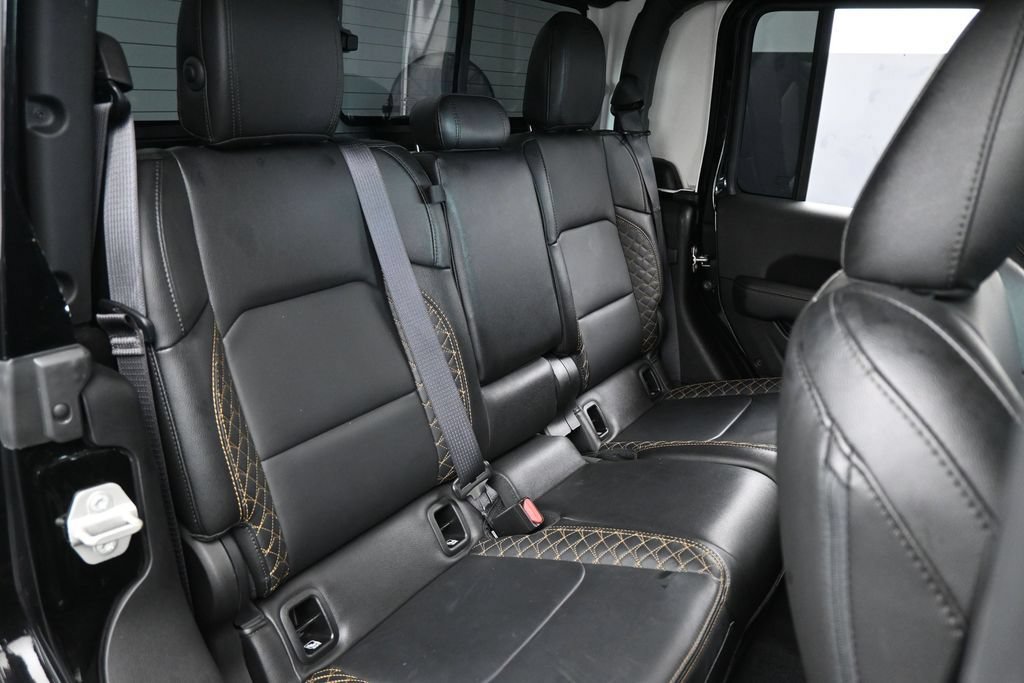 Used 2023 Jeep Gladiator Overland AWD/4WD image 42