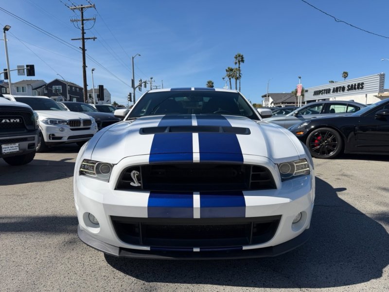 Used 2014 Ford Mustang Shelby GT500 w/ Equipment Group 821A RWD image 2