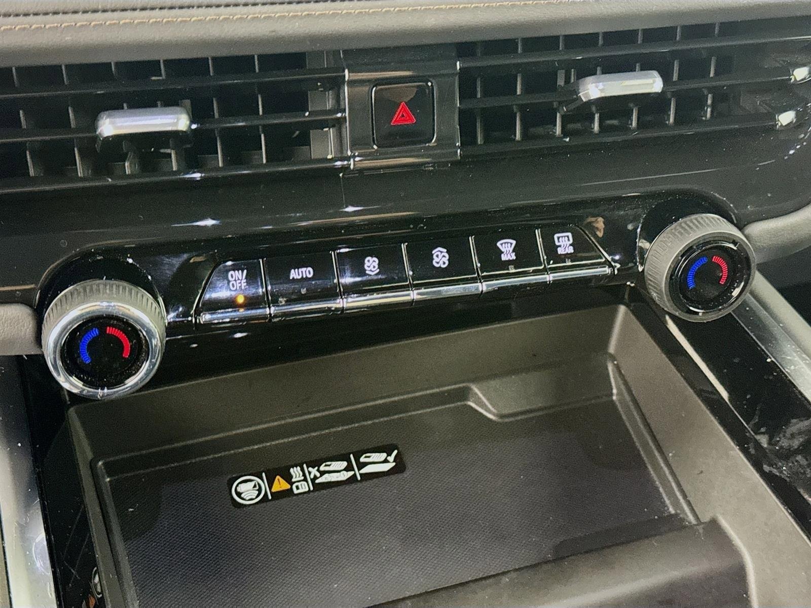 Used 2025 Chevrolet Tahoe High Country image 18