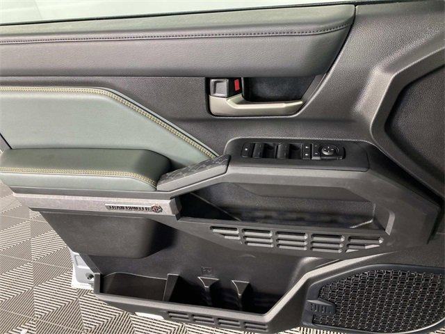 Used 2024 Toyota Tacoma Trailhunter image 25