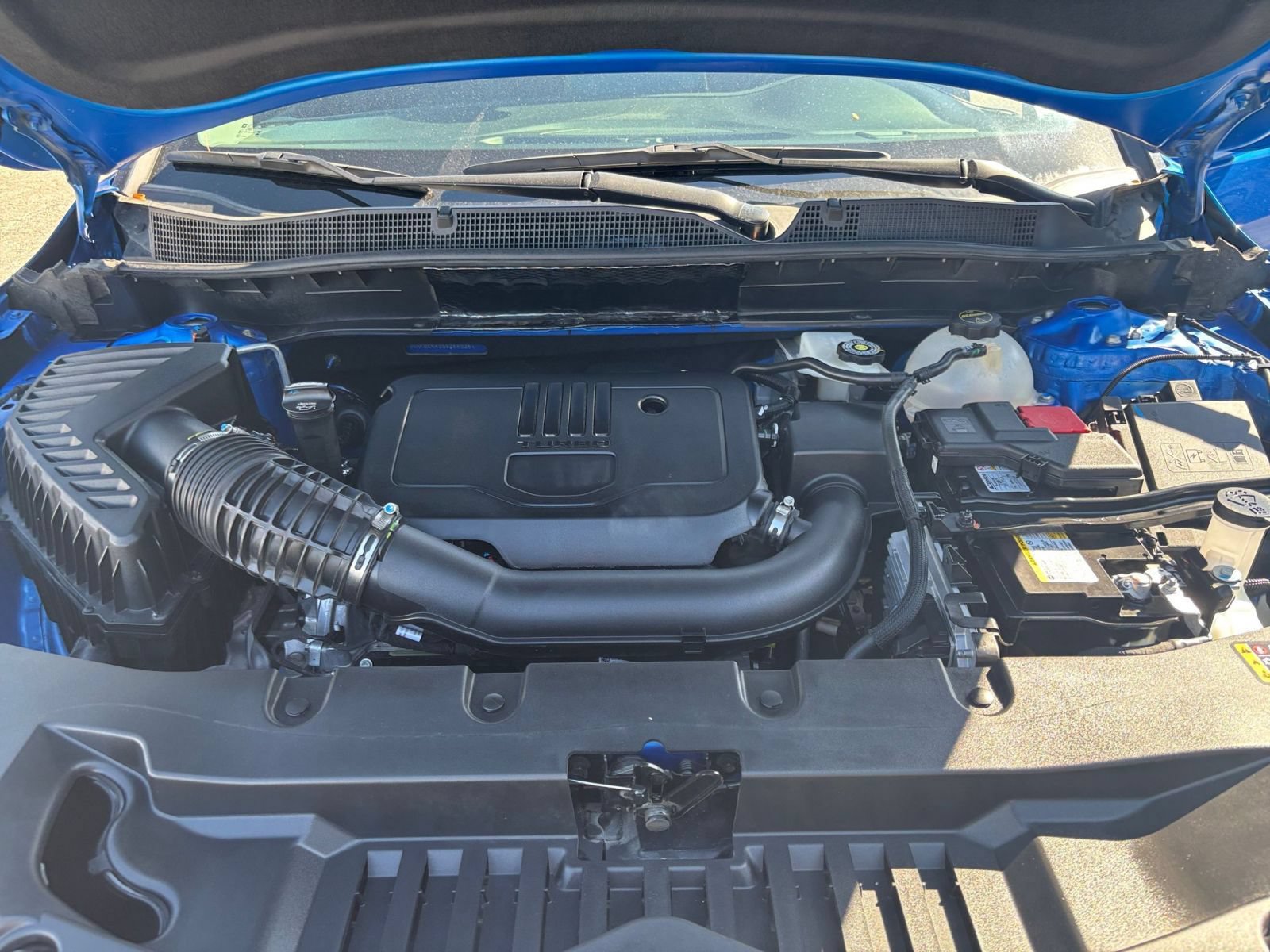 Used 2025 Chevrolet Blazer LT FWD image 32