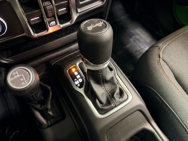 Used 2025 Jeep Wrangler Unlimited Sport AWD/4WD image 17