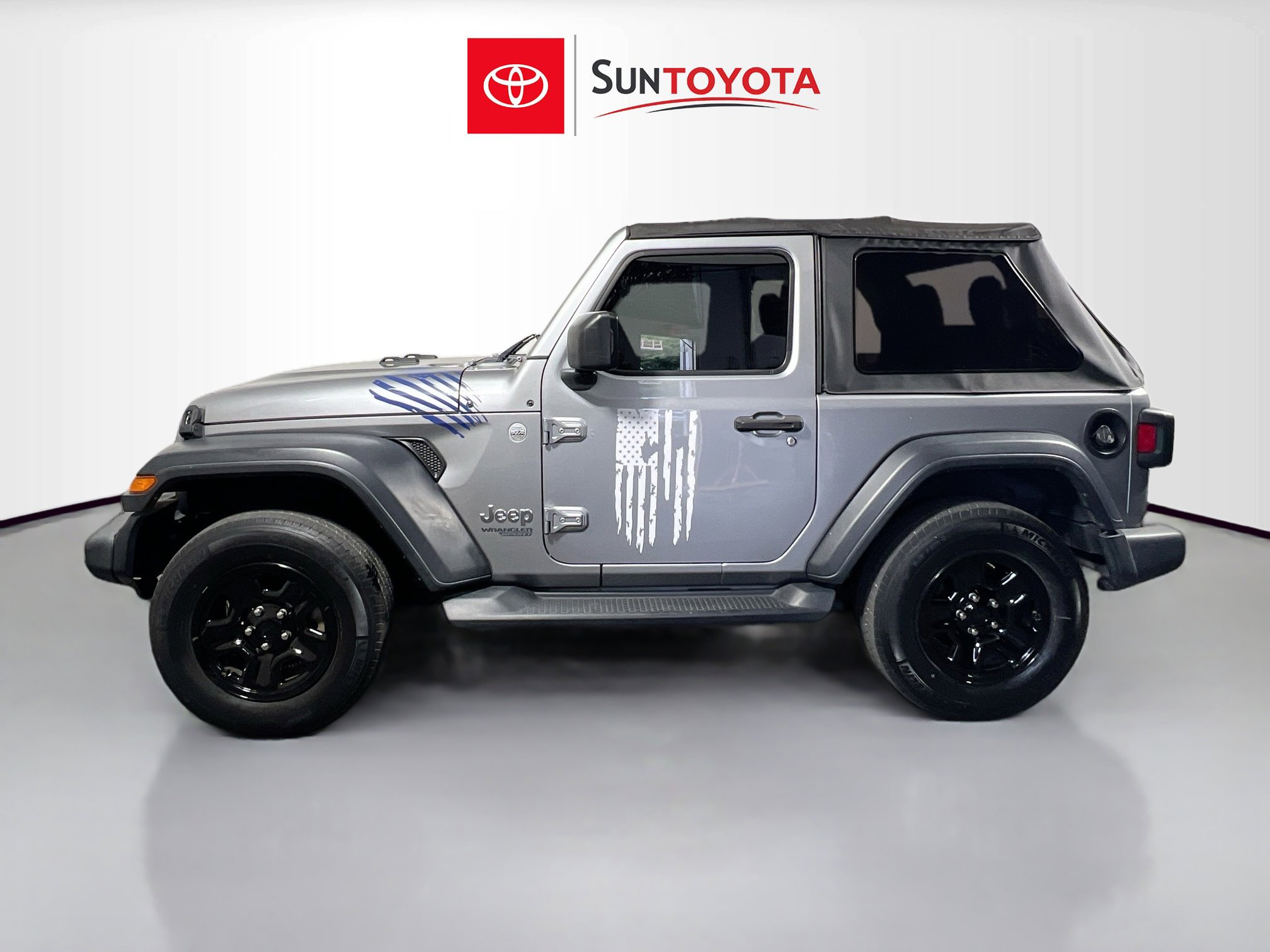 Used 2018 Jeep Wrangler Sport AWD/4WD image 7