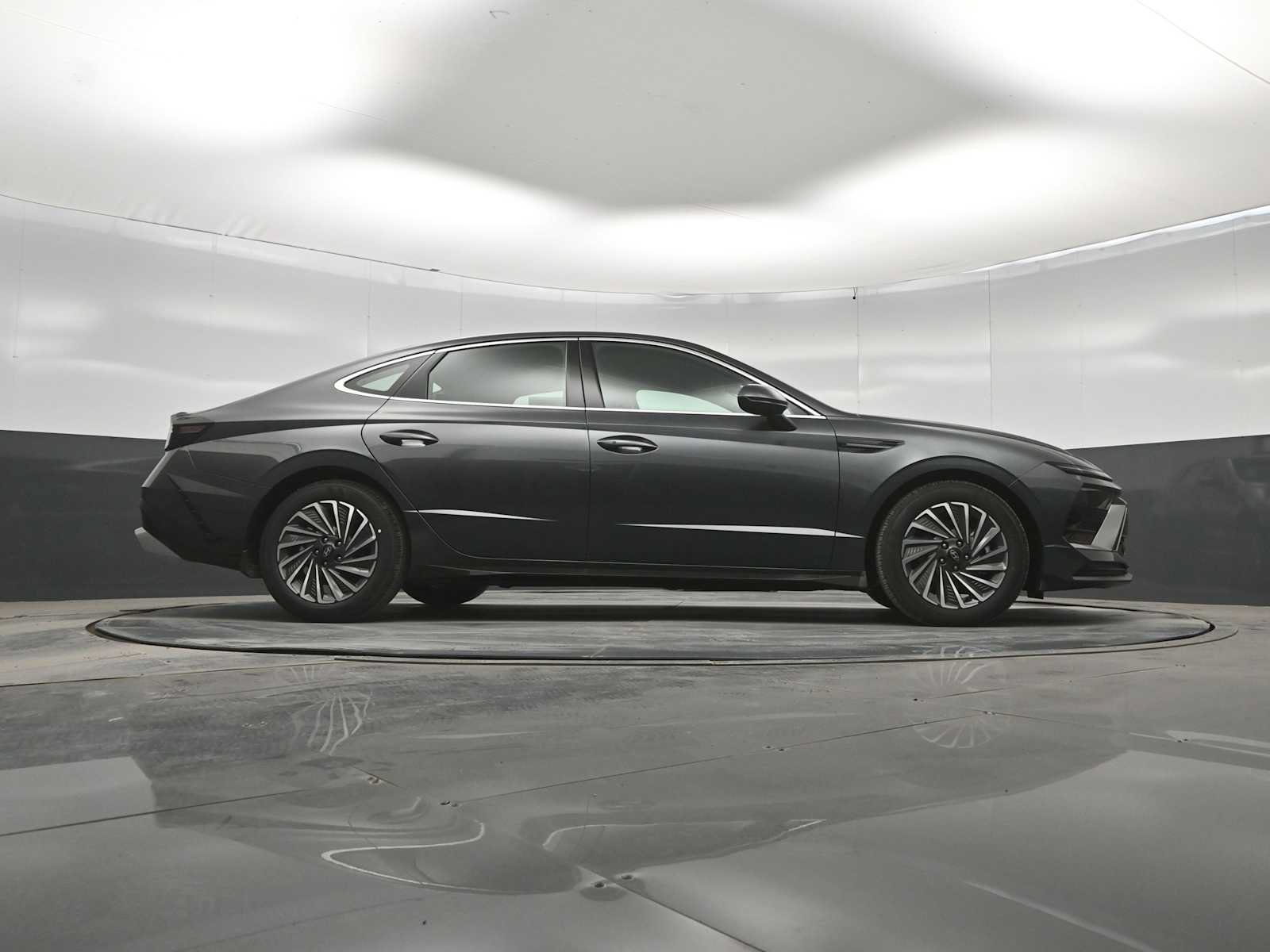 New 2026 Hyundai Sonata SEL FWD image 38