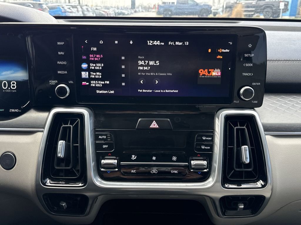 Used 2023 Kia Sorento SX image 12